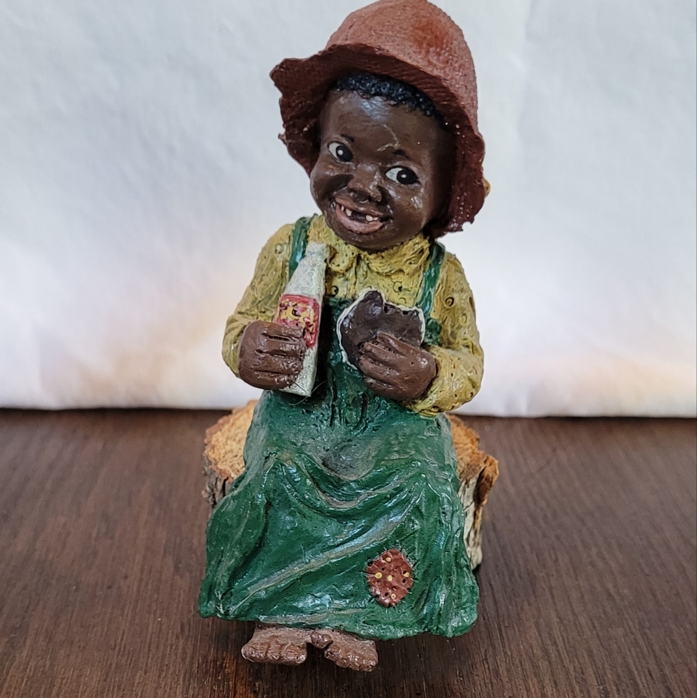 Vintage 1988 All God's Children Prissy figurine with RC Cola and Moon Pie
